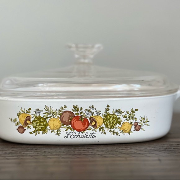 Vintage Corning Ware Casserole L'Echalote A-8-B Spice of Life 8"X8"X1-3/4" W/Lid - Picture 6 of 7